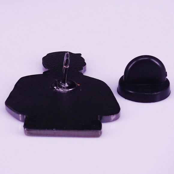 Michael Myers Halloween Horror Movie Enamel Pin - Picture 2 of 2